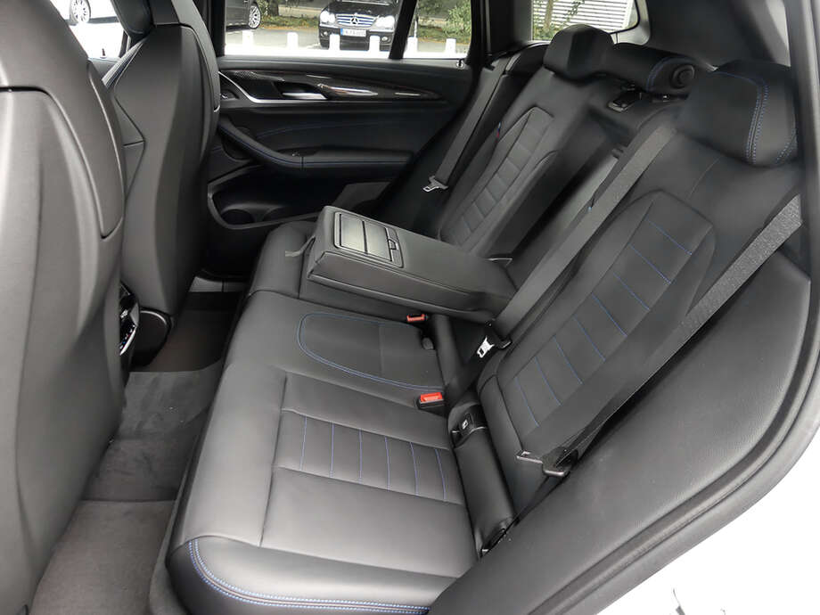 BMW X3 (Bild 14/15)