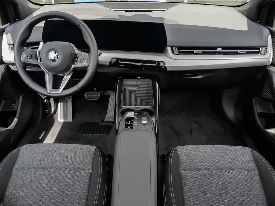 BMW 218 Active Tourer (Bild 6/14)