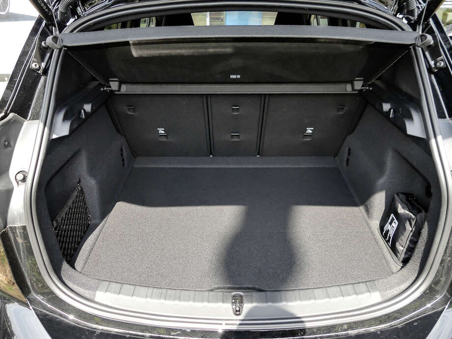 BMW 218 Active Tourer (Bild 14/14)
