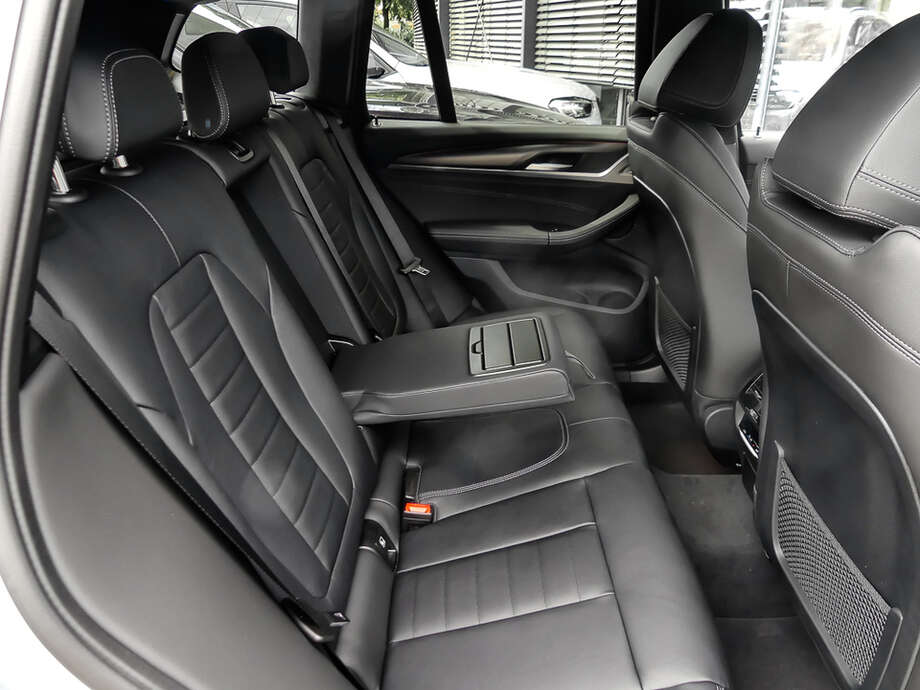 BMW X3 (Bild 14/15)