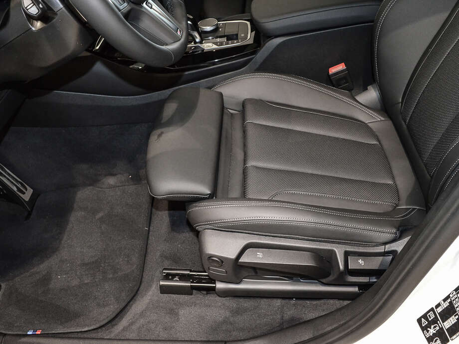 BMW X3 (Bild 12/19)