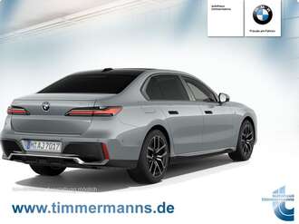 BMW 740 (Bild 2/5)