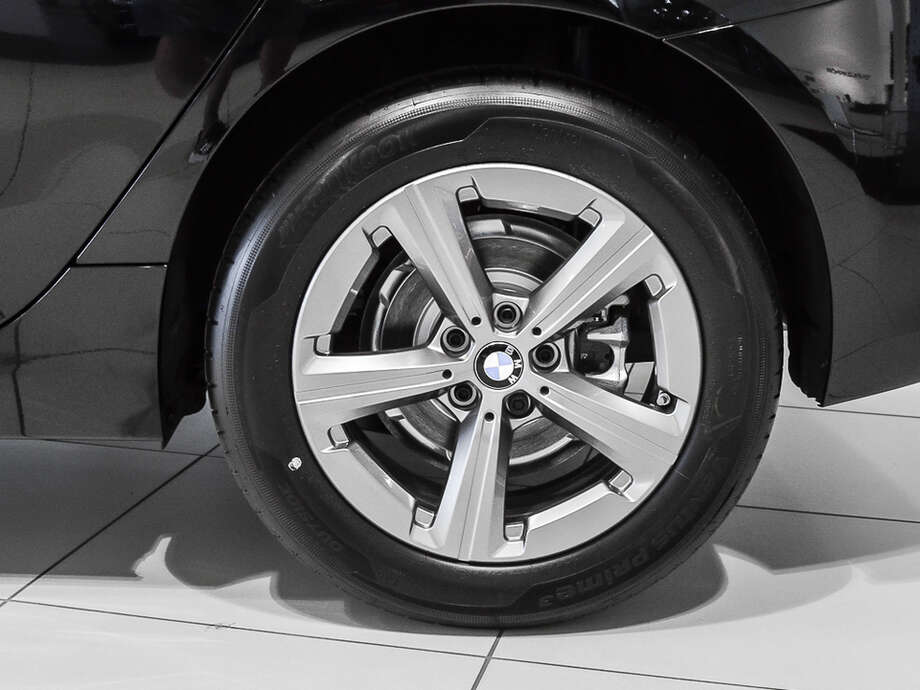 BMW 218 Active Tourer (Bild 3/17)