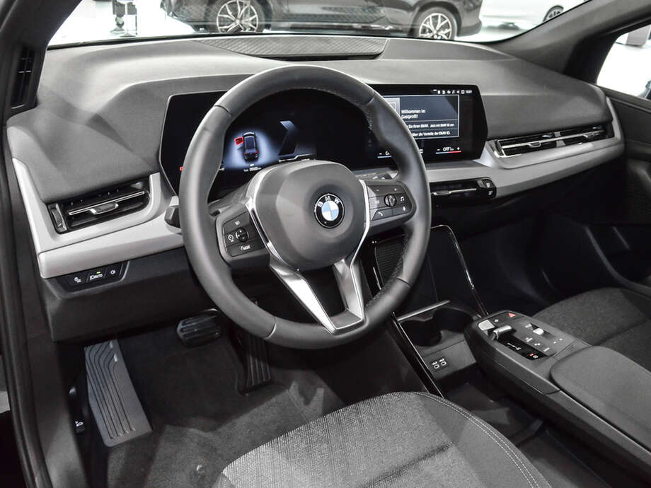 BMW 218 Active Tourer (Bild 5/17)