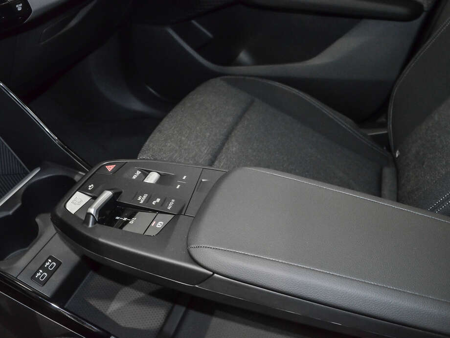 BMW 218 Active Tourer (Bild 6/17)