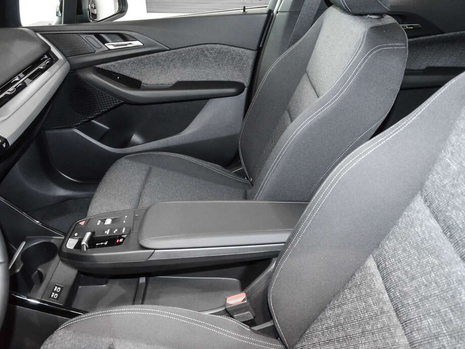 BMW 218 Active Tourer (Bild 7/17)