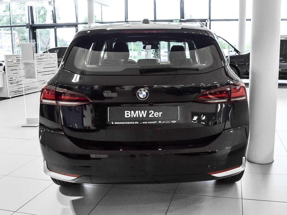 BMW 218 Active Tourer (Bild 17/17)