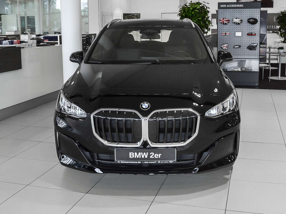 BMW 218 Active Tourer (Bild 15/16)