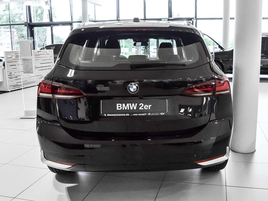 BMW 218 Active Tourer (Bild 16/16)