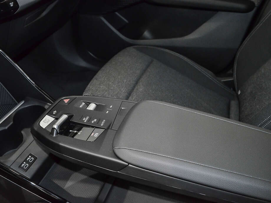 BMW 218 Active Tourer (Bild 9/16)