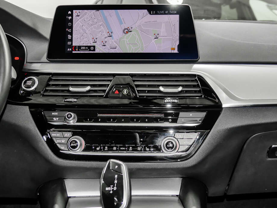 BMW 530e iPerformance (Bild 10/15)