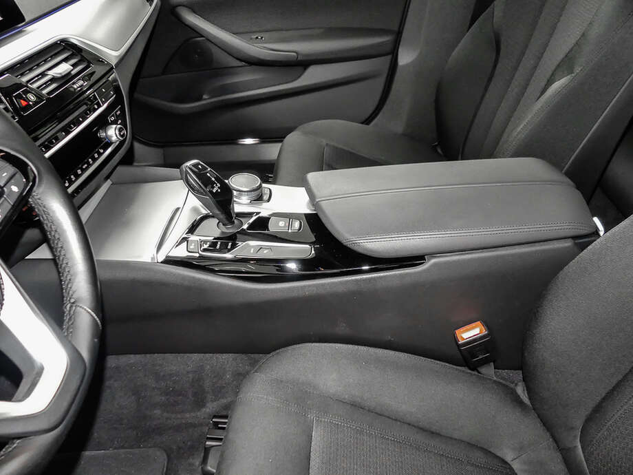 BMW 530e iPerformance (Bild 12/15)