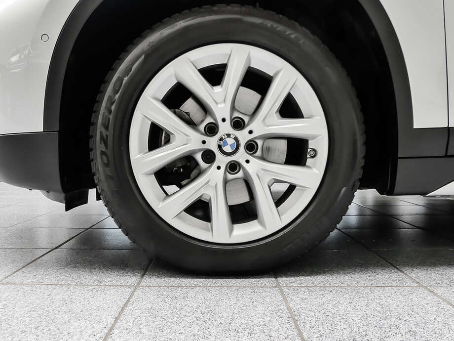 BMW X1 (Bild 6/15)