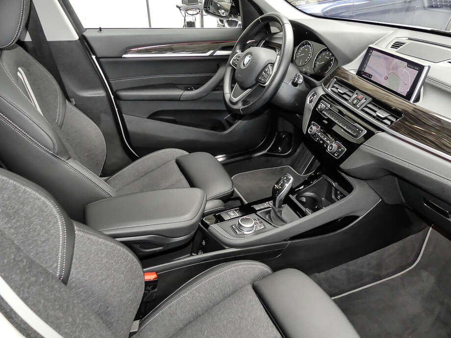 BMW X1 (Bild 8/15)