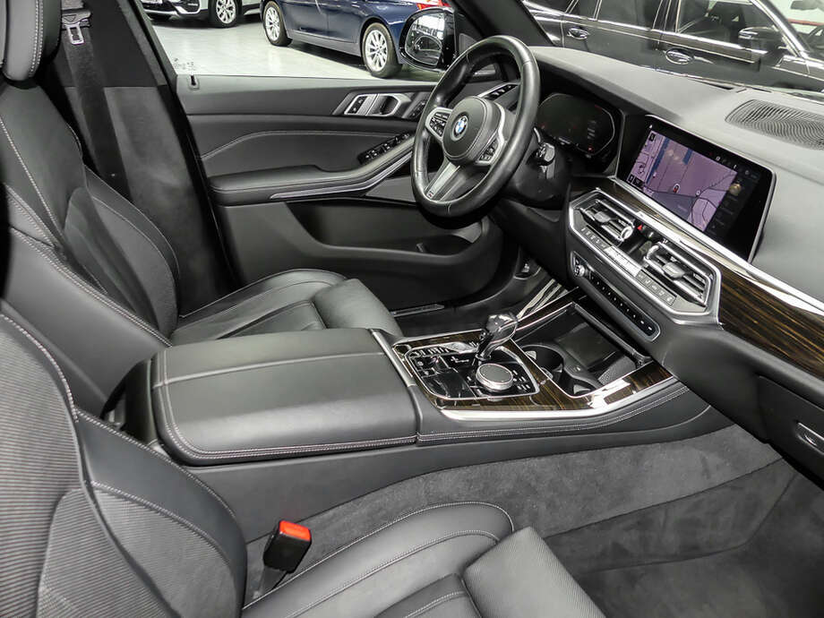 BMW X5 (Bild 8/15)