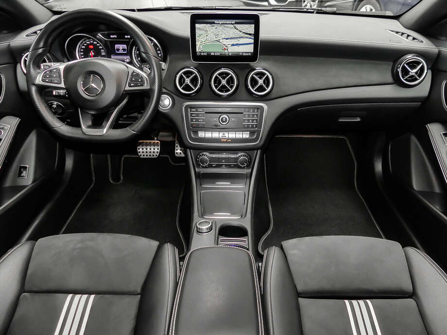 Mercedes-Benz CLA 200 Shooting Brake (Bild 10/15)