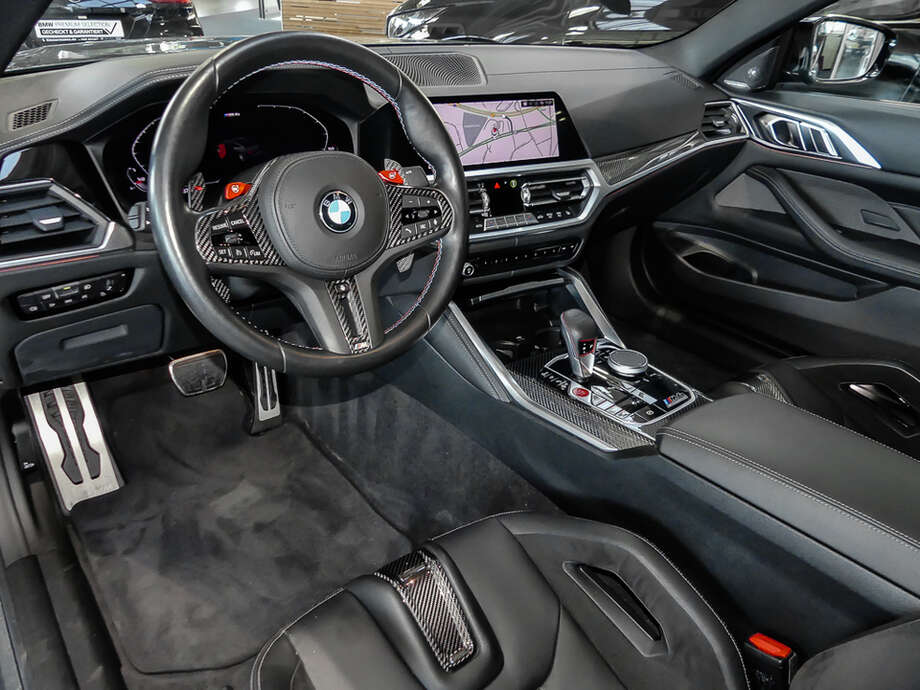 BMW M4 (Bild 8/15)