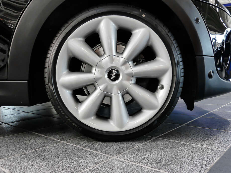 MINI Cooper (Bild 6/15)