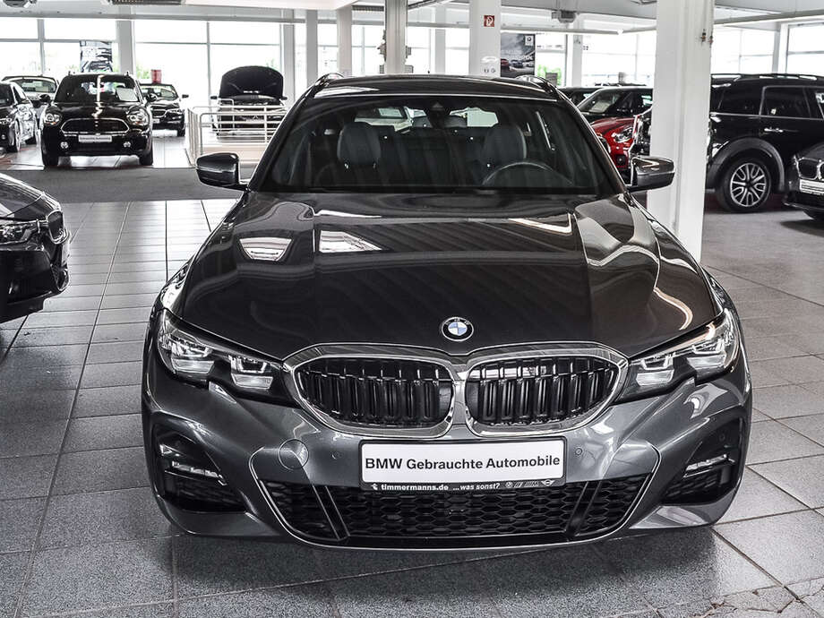 BMW 320i (Bild 3/18)