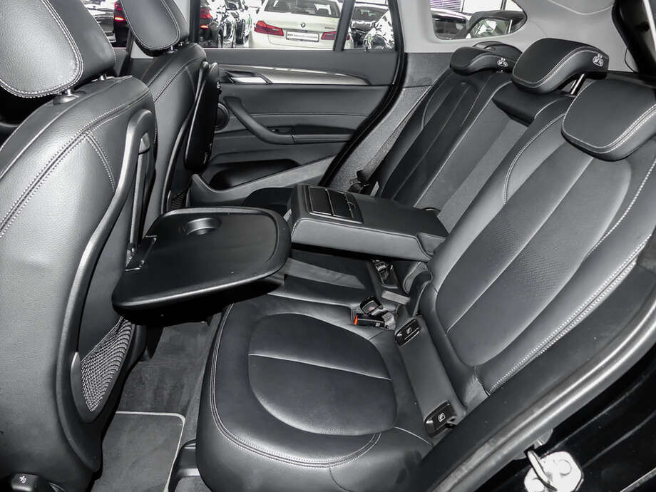 BMW X1 (Bild 14/15)