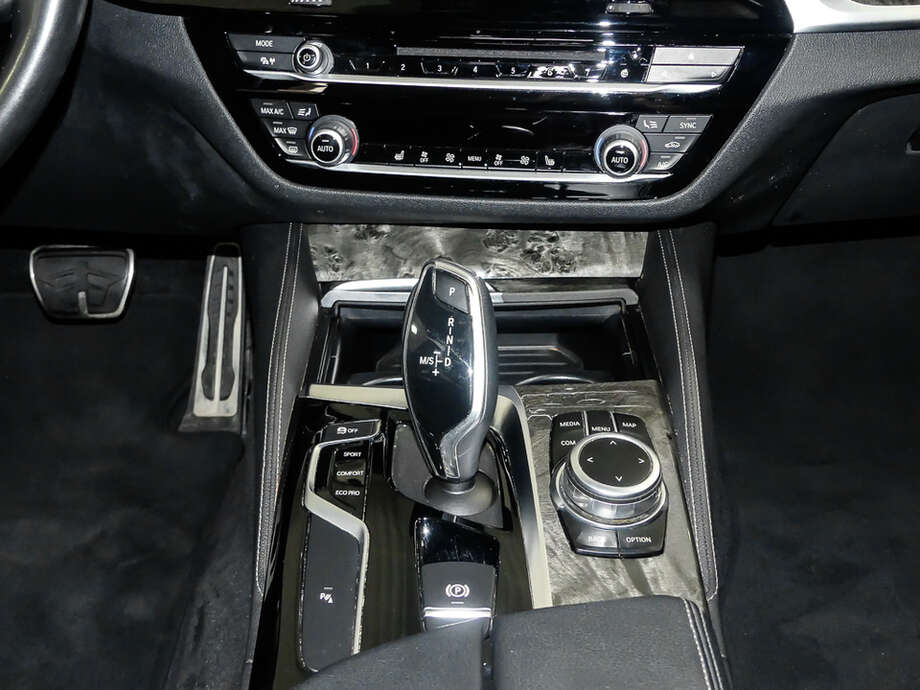 BMW 520d (Bild 11/15)