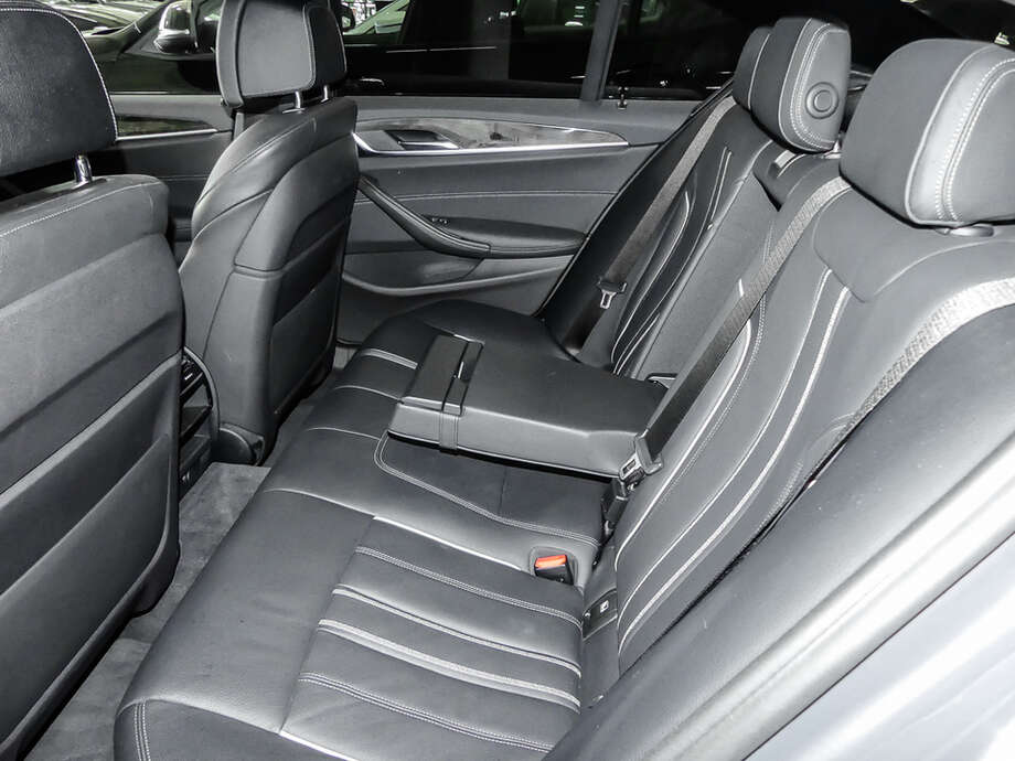 BMW 520d (Bild 14/15)