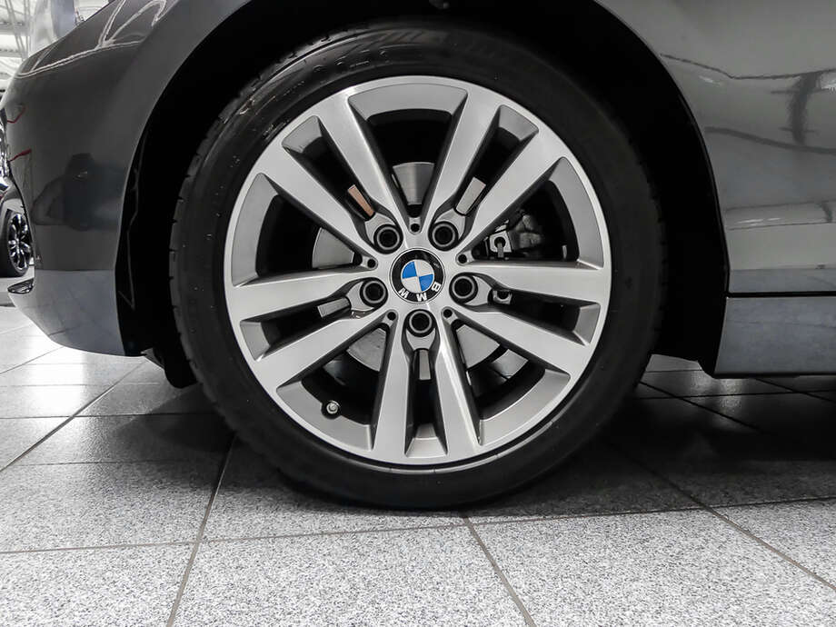 BMW 120i (Bild 6/15)