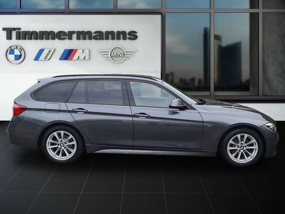 BMW 320d (Bild 6/24)
