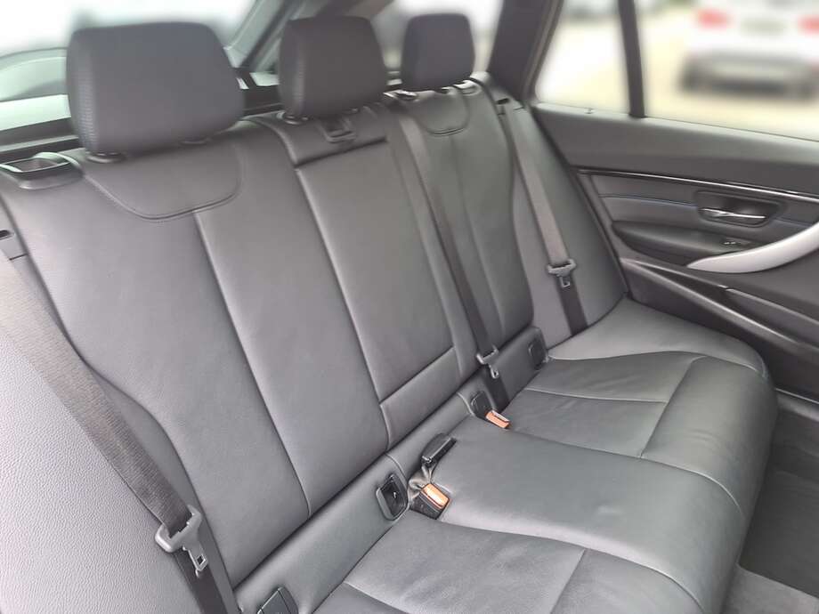 BMW 320d (Bild 18/24)