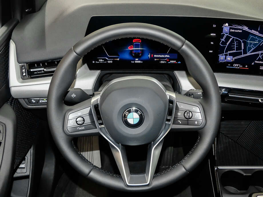 BMW 218 Active Tourer (Bild 7/15)