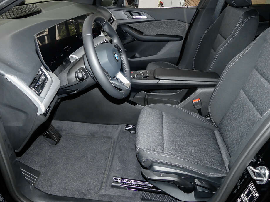 BMW 218 Active Tourer (Bild 11/15)