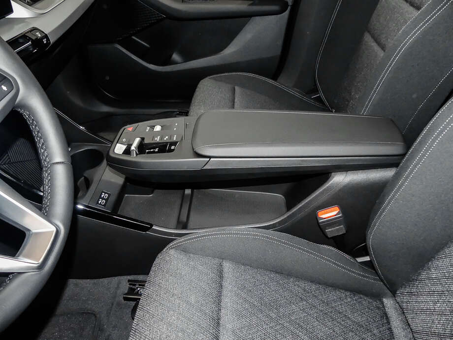 BMW 218 Active Tourer (Bild 12/15)