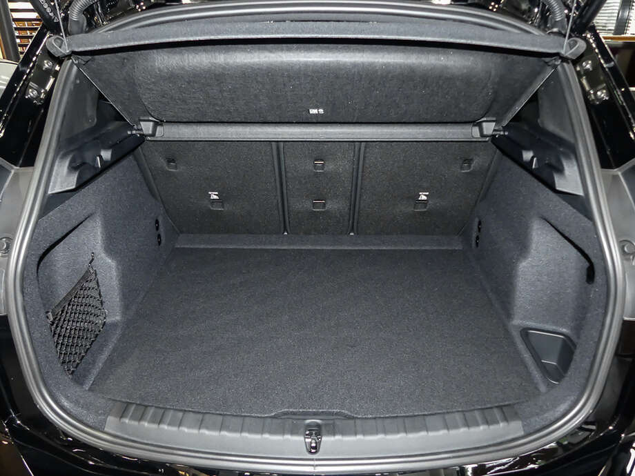 BMW 218 Active Tourer (Bild 15/15)